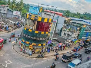 Kalawana Gem Market in Ratnapura Sri Lanka