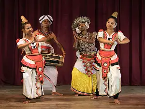 Romantic cultural experience in Kandy, Sri Lanka