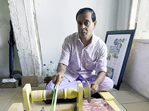 Traditional Sri Lankan gem cutting by skilled artisans using time-honoured techniques